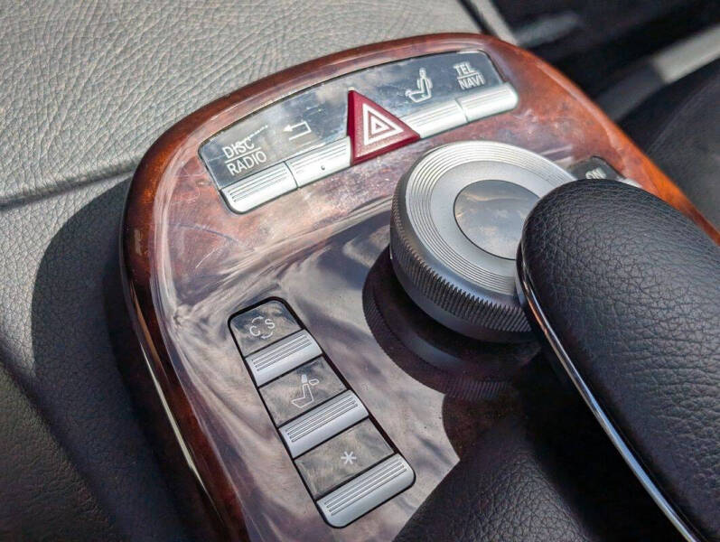 2009 Mercedes-Benz S-Class S 550 4MATIC
