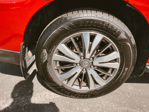 2020 Nissan Pathfinder SV