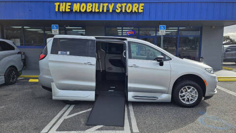 2024 Chrysler Pacifica Touring L