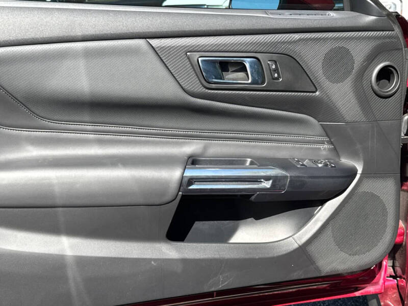 2025 Ford Mustang EcoBoost Premium