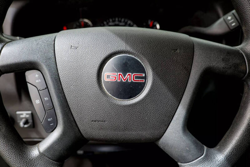 2021 GMC Savana 2500