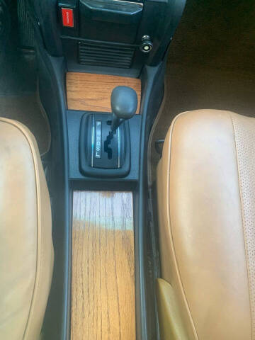 1976 Mercedes-Benz 240-Class