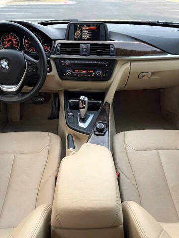 2015 BMW 3 Series 328i