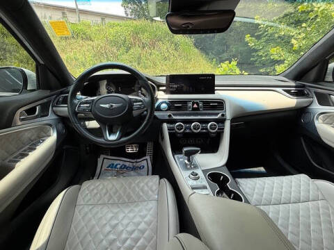 2023 Genesis G70