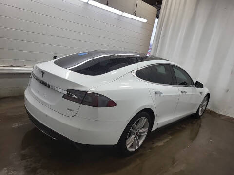 2016 Tesla Model S 85D