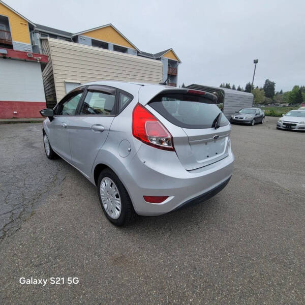 2016 Ford Fiesta S