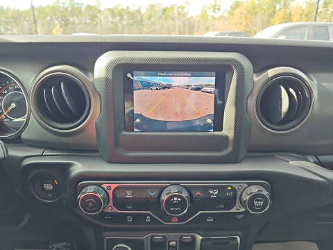 2022 Jeep Gladiator Sport