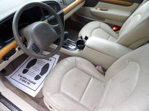 2002 Lincoln Continental