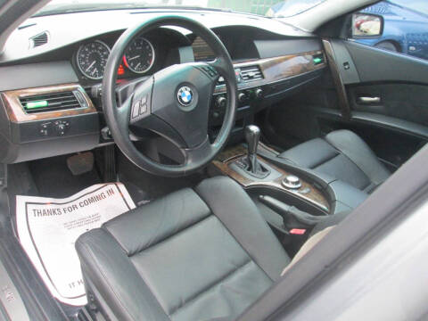 2004 BMW 5 Series 530i