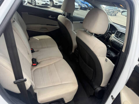 2019 Kia Sorento LX