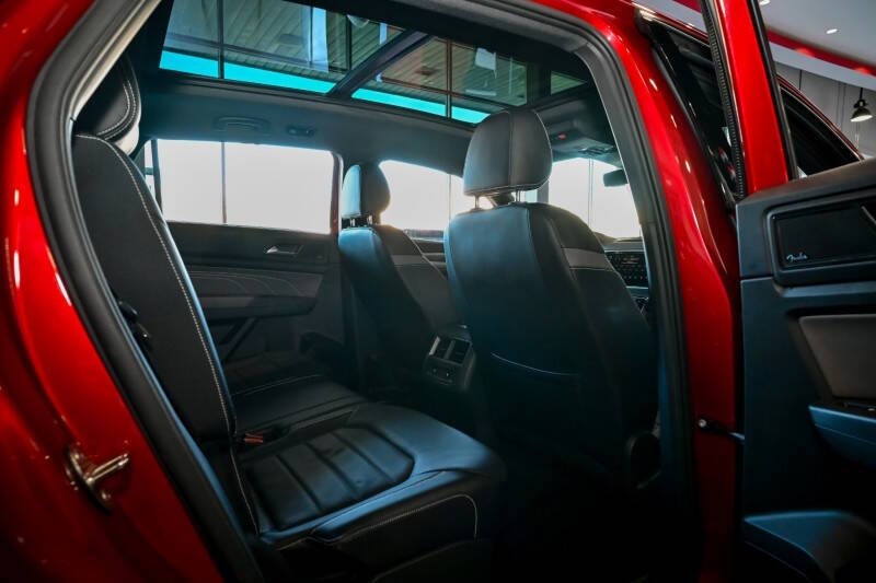 2022 Volkswagen Atlas Cross Sport V6 SEL Premium R-Line 4Motion