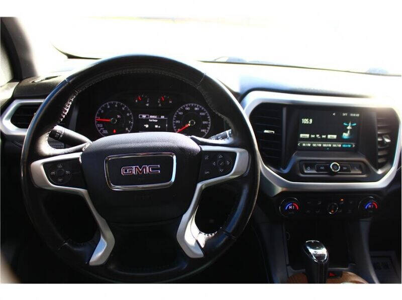 2017 GMC Acadia SLE-1