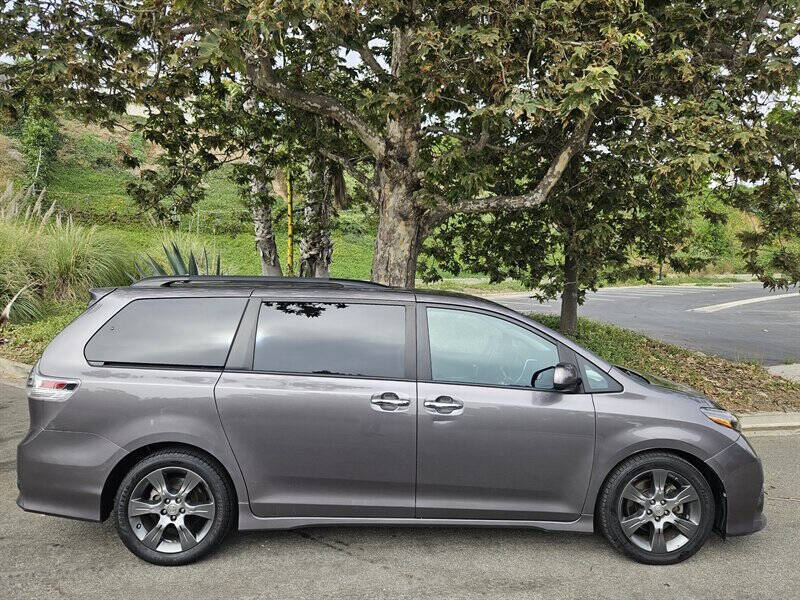 2015 Toyota Sienna