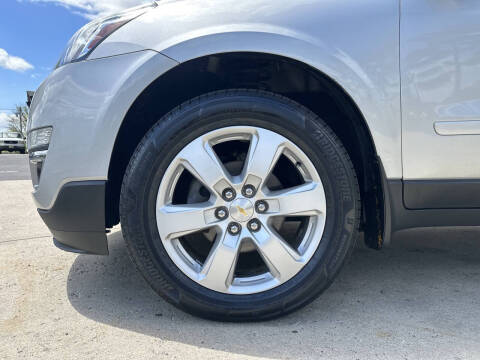 2017 Chevrolet Traverse LT