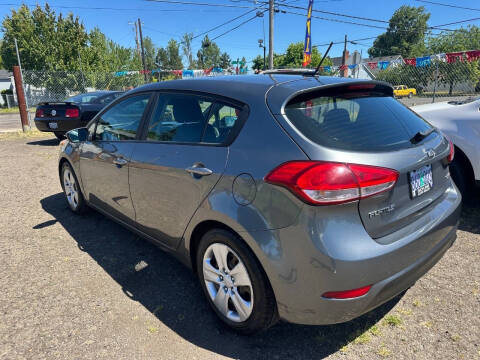 2016 Kia Forte5 LX