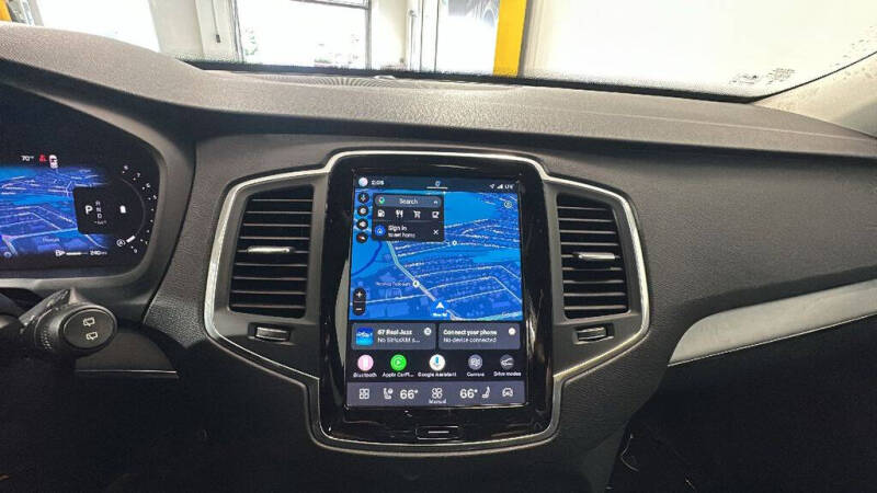 2025 Volvo XC90 B5 Core Bright Theme