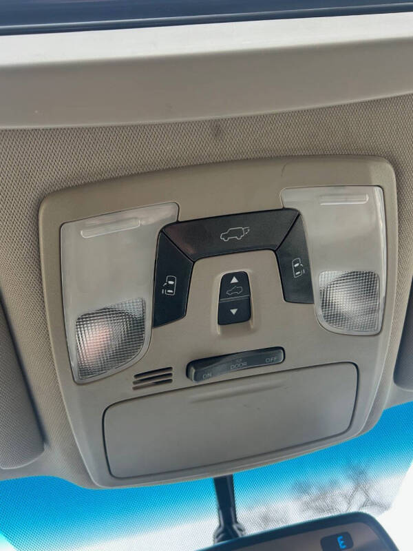 2017 Toyota Sienna XLE 7-Passenger