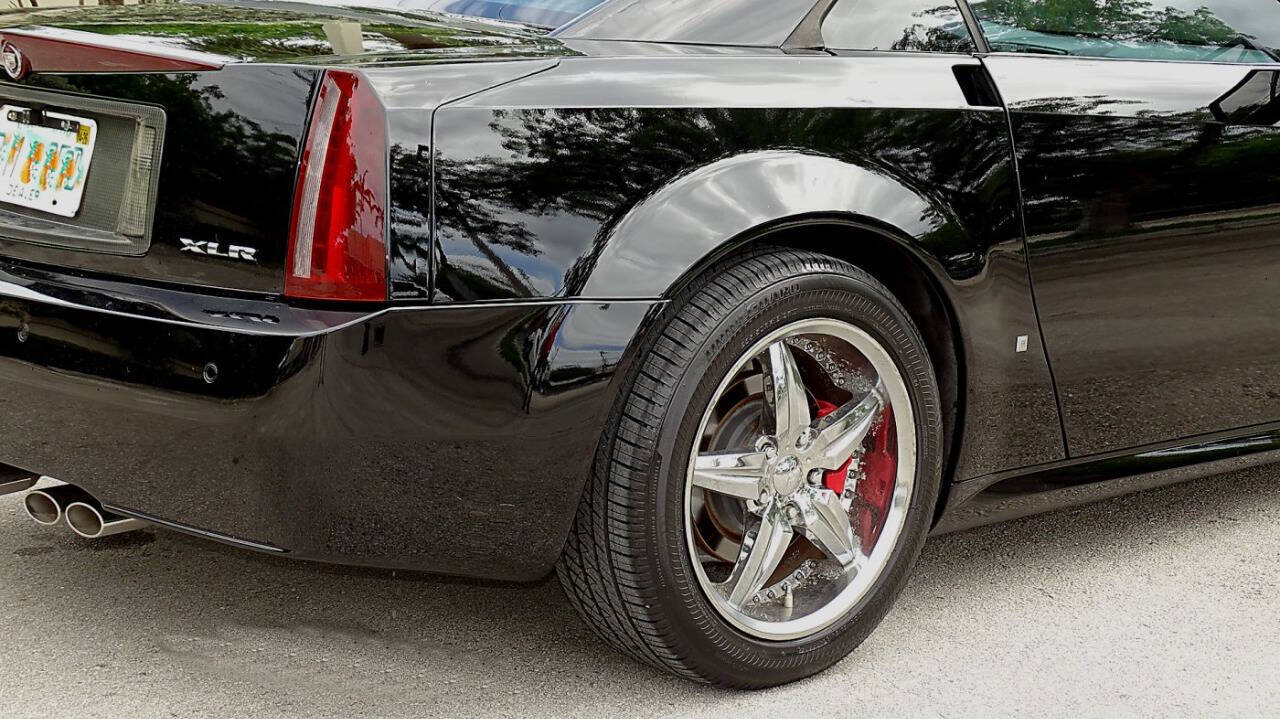 2006 Cadillac XLR 11