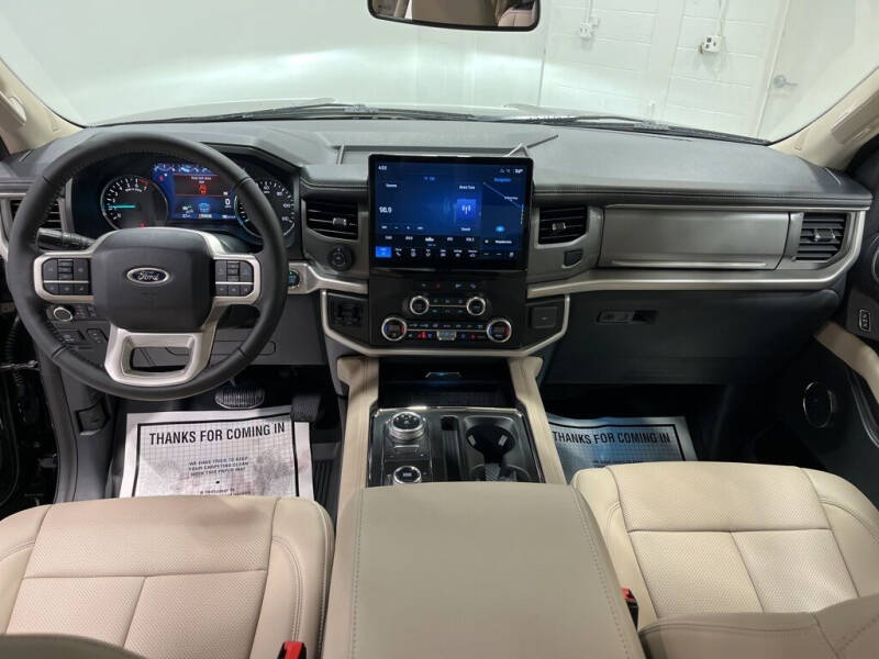 2024 Ford Expedition XLT