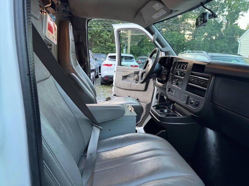 2017 Chevrolet Express 2500