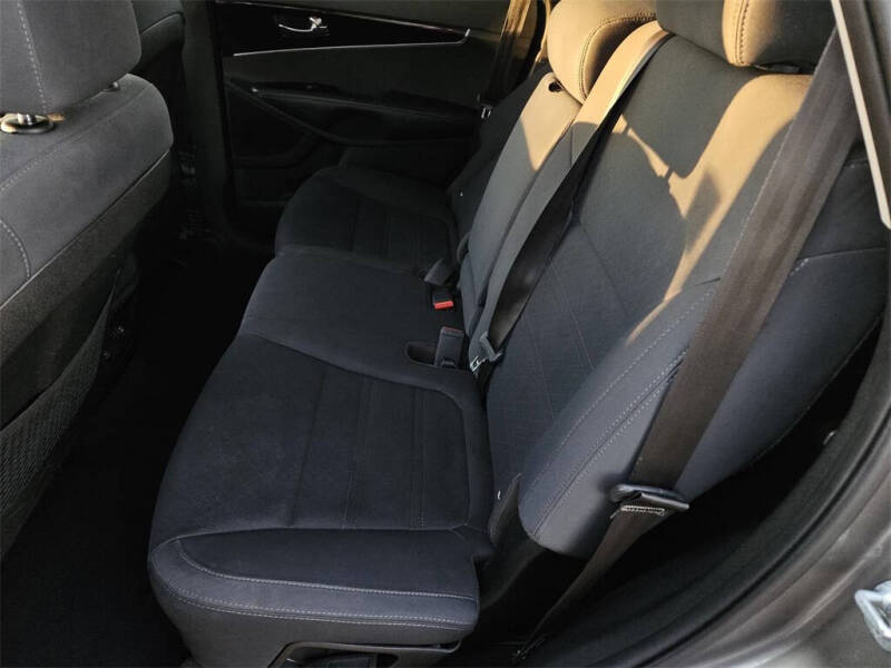 2019 Kia Sorento LX V6