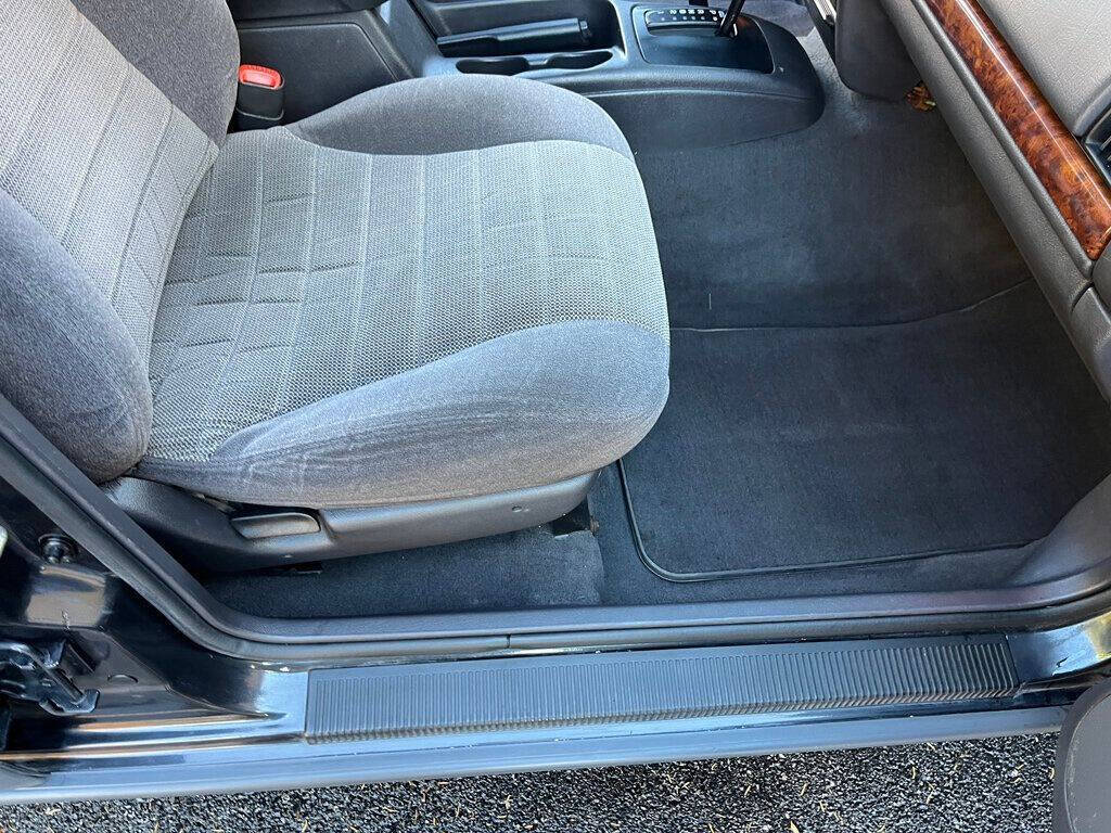 1998 Jeep Grand Cherokee 28