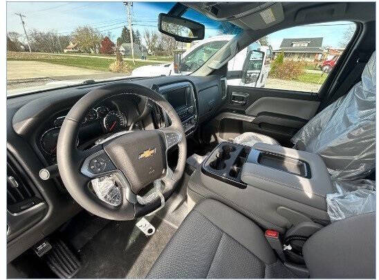 2024 Chevrolet Silverado 5500HD