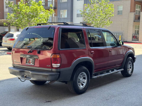 2000 Ford Explorer XLS