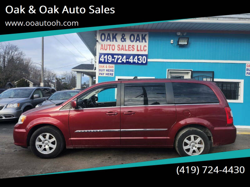 2013 Chrysler Town and Country Touring