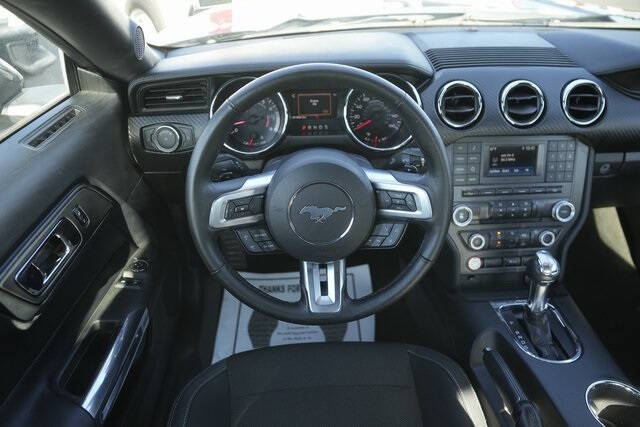 2016 Ford Mustang V6