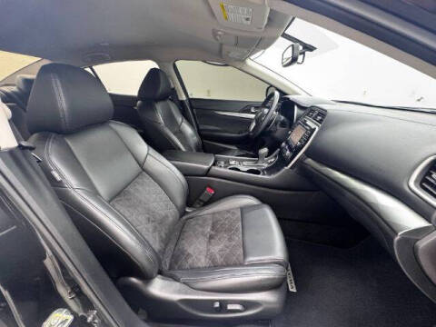 2016 Nissan Maxima