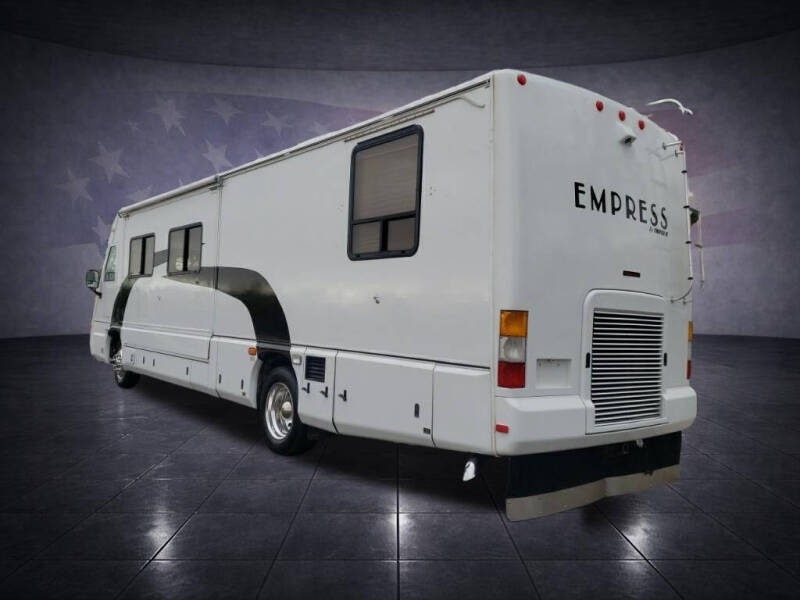 1999 Freightliner XC Chassis