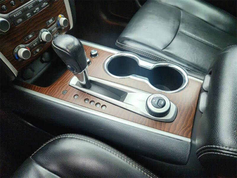 2017 Nissan Pathfinder Platinum