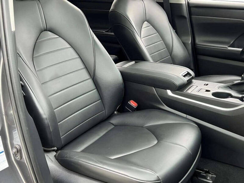 2020 Toyota Highlander Hybrid XLE