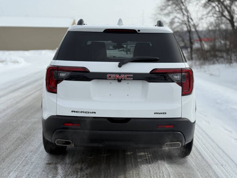 2023 GMC Acadia