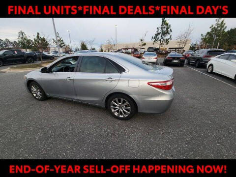 2017 Toyota Camry Hybrid XLE