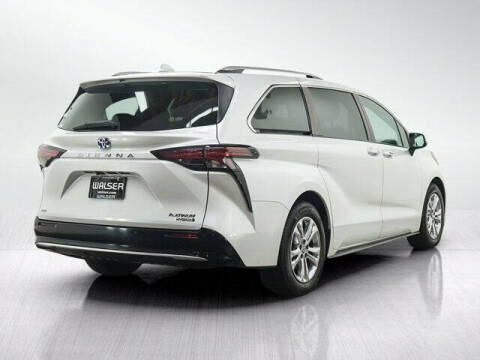 2023 Toyota Sienna Platinum 7-Passenger