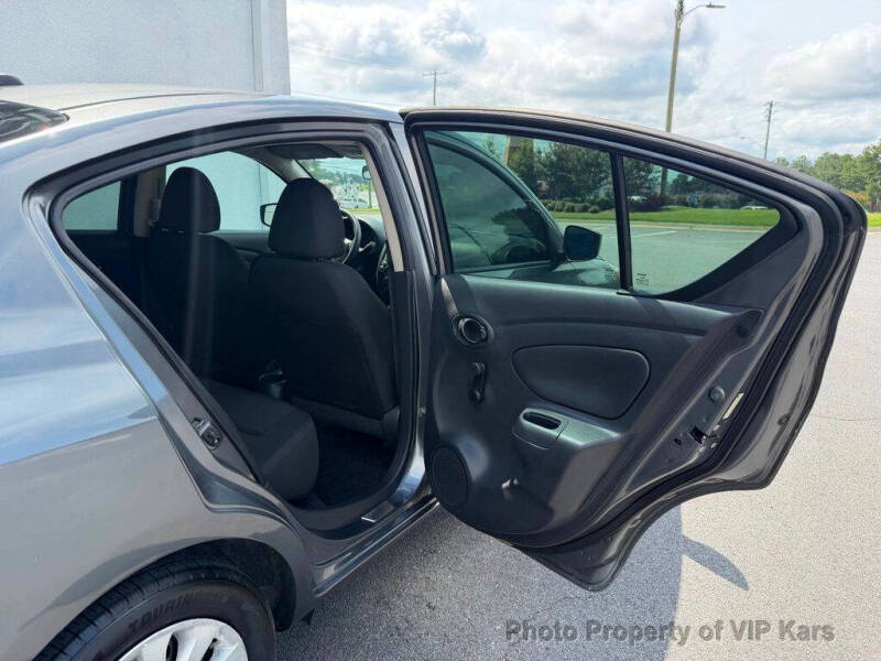 2019 Nissan Versa S Plus