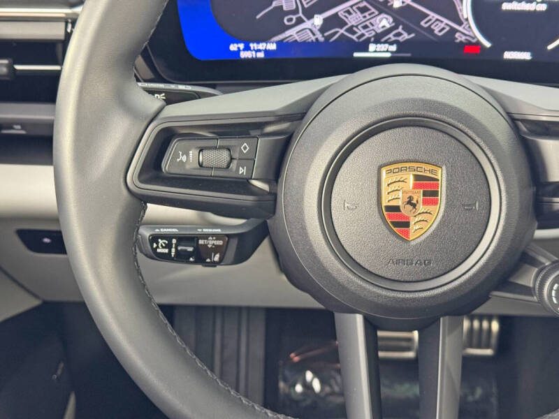 2024 Porsche Macan 4 Electric