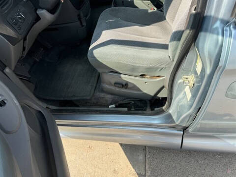 2005 Dodge Grand Caravan SE