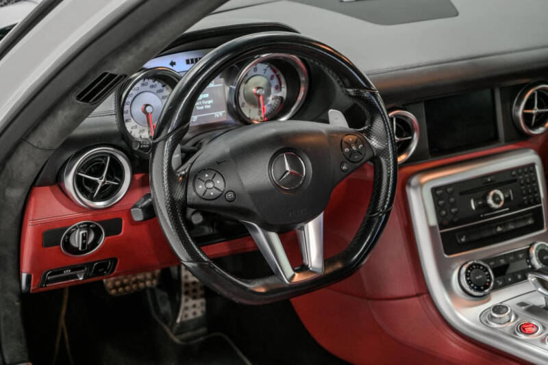 2012 Mercedes-Benz SLS AMG
