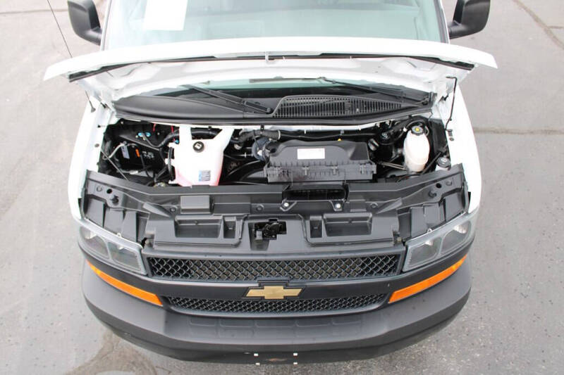 2024 Chevrolet Express 2500