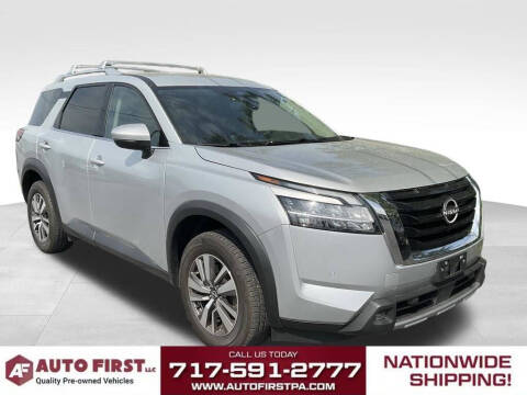 2022 Nissan Pathfinder SL