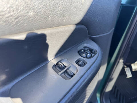 2004 Dodge Ram 1500 SLT