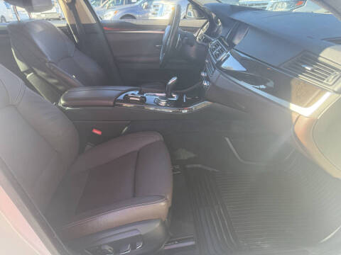 2016 BMW 5 Series 528i