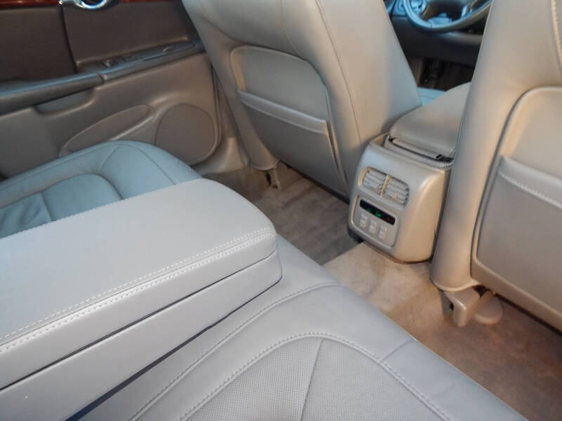 2004 Cadillac DeVille