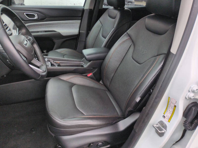 2022 Jeep Compass Latitude Lux