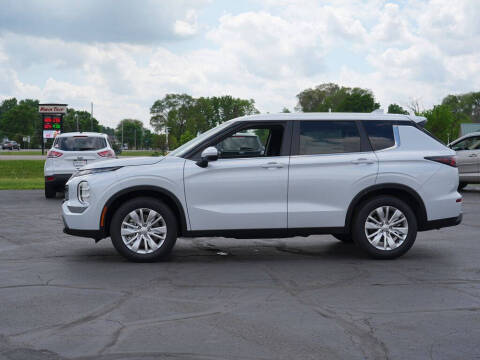 2026 Mitsubishi Outlander ES