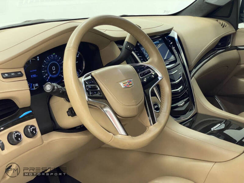 2018 Cadillac Escalade Platinum