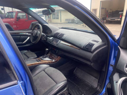 2002 BMW X5 4.6is